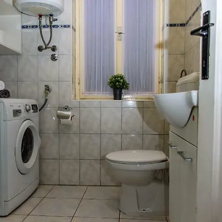 Apartman K&l شقة